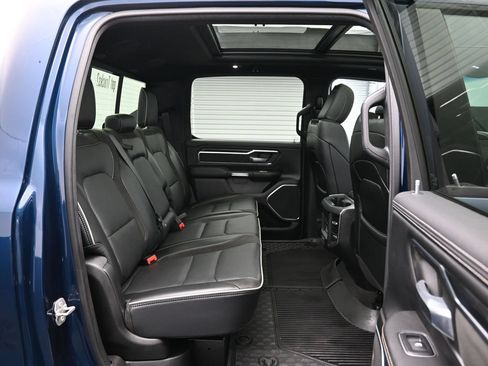 Used 2024 RAM 1500 Laramie AWD/4WD image 12