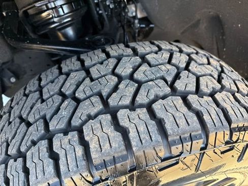 Used 2023 Chevrolet Silverado 1500 RST image 26