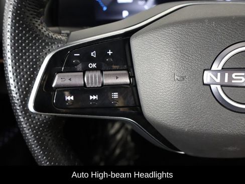 Used 2024 Nissan Ariya AWD image 8