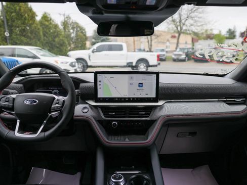Used 2025 Ford Explorer ST AWD/4WD image 30
