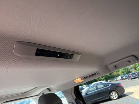 Used 2023 Toyota Sienna XLE image 14