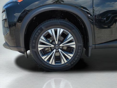 Certified 2023 Nissan Rogue SV FWD image 26