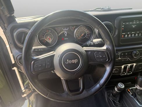 Used 2022 Jeep Wrangler Sport AWD/4WD image 11