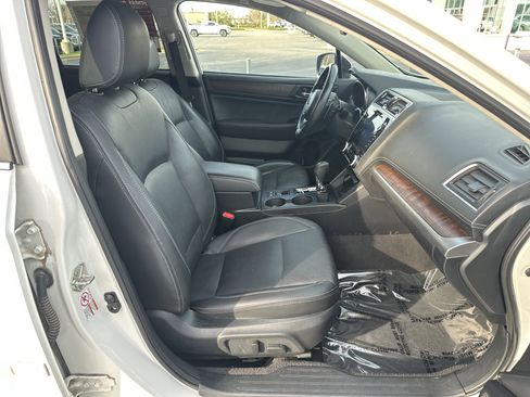 Used 2018 Subaru Outback 2.5i Limited image 33