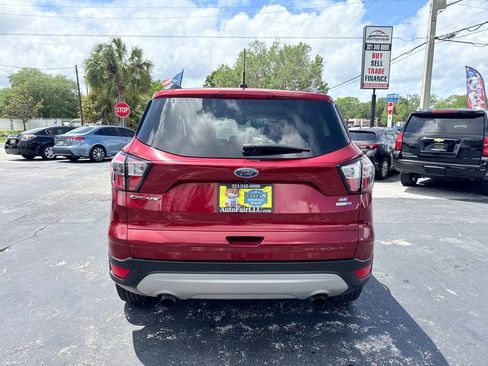 Used 2017 Ford Escape SE w/ SE Leather Comfort Package AWD/4WD image 5
