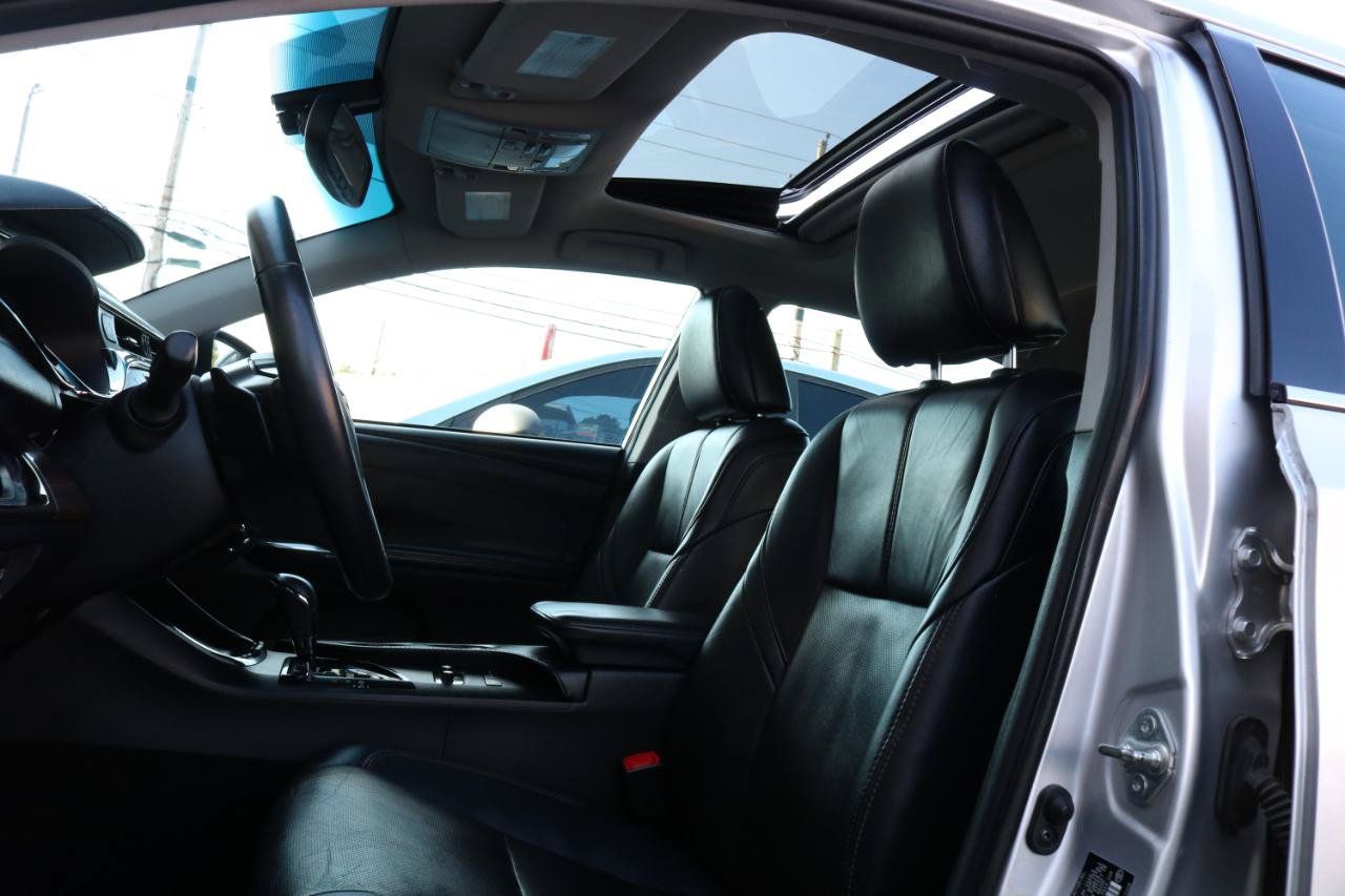 Used 2013 Toyota Avalon Limited FWD image 17