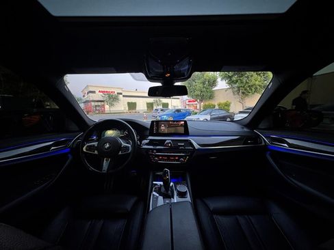 Used 2019 BMW M550i xDrive w/ Premium Package 2 AWD/4WD image 32