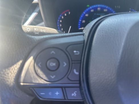 Used 2021 Toyota Corolla LE FWD image 16