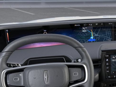 New 2026 Lincoln Nautilus Premier AWD/4WD image 13
