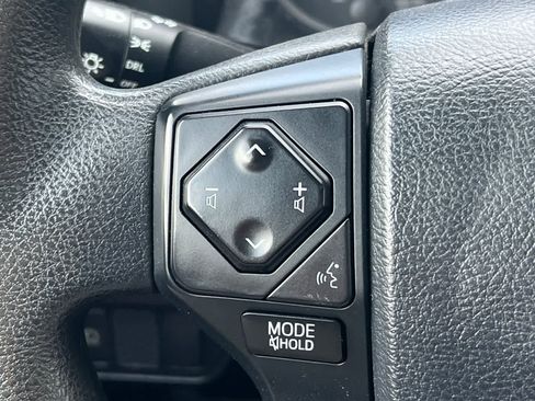 Used 2020 Toyota Tacoma SR w/ SR Convenience Package RWD image 29