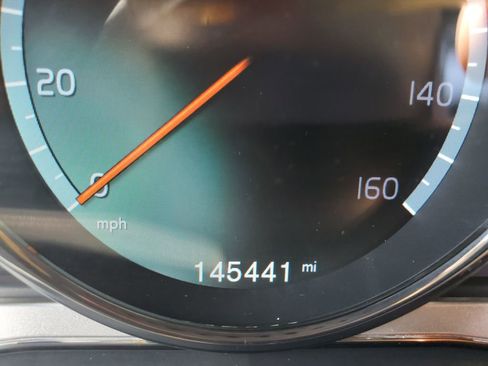 Used 2016 Volvo XC60 T6 w/ Proximity Package image 20