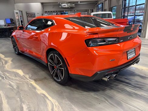 Used 2018 Chevrolet Camaro SS w/ Hot Wheels Edition image 37