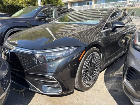 Used 2022 Mercedes-Benz EQS 580 4MATIC Sedan image 2