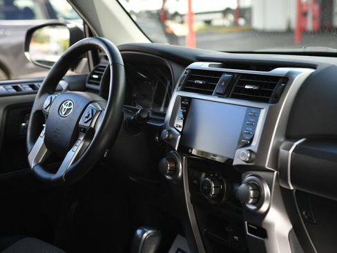 Used 2024 Toyota 4Runner SR5 image 18