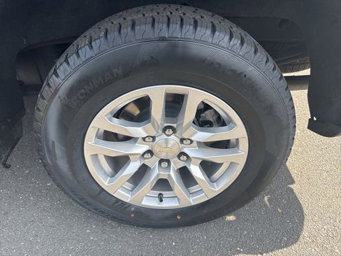 Used 2019 Chevrolet Silverado 1500 LT w/ All-Star Edition AWD/4WD image 10