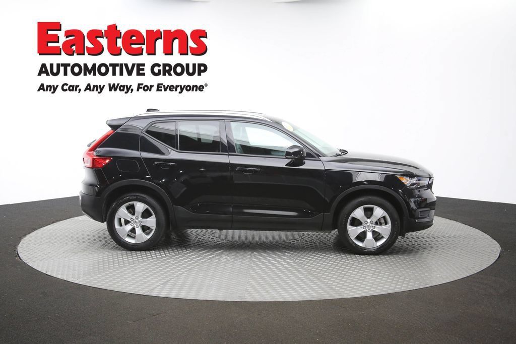 Used 2022 Volvo XC40 T5 Momentum AWD/4WD image 47