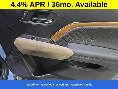 New 2026 GMC Canyon Denali image 9