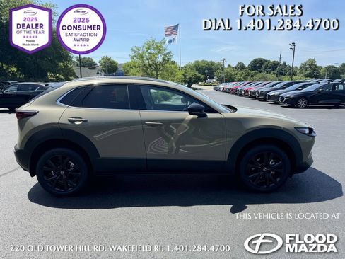 New 2025 MAZDA CX-30 Carbon image 8