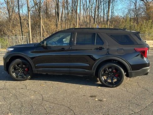 Certified 2023 Ford Explorer ST w/ Equipment Group 401A image 6