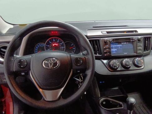 Used 2016 Toyota RAV4 LE image 13
