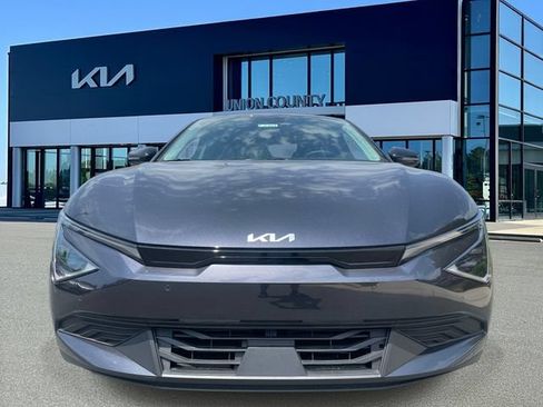 New 2026 Kia EV6 Light RWD image 2