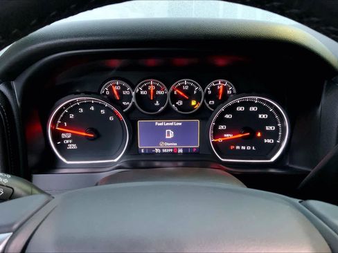 Used 2021 Chevrolet Silverado 1500 LT image 25