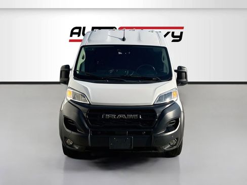 Used 2024 RAM ProMaster 2500 w/ Safety Group FWD image 2
