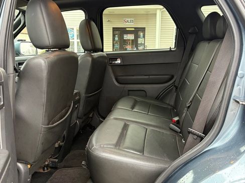Used 2010 Ford Escape Limited image 10
