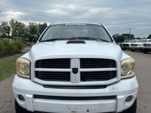 Used 2007 Dodge Ram 1500 Truck SLT image 3
