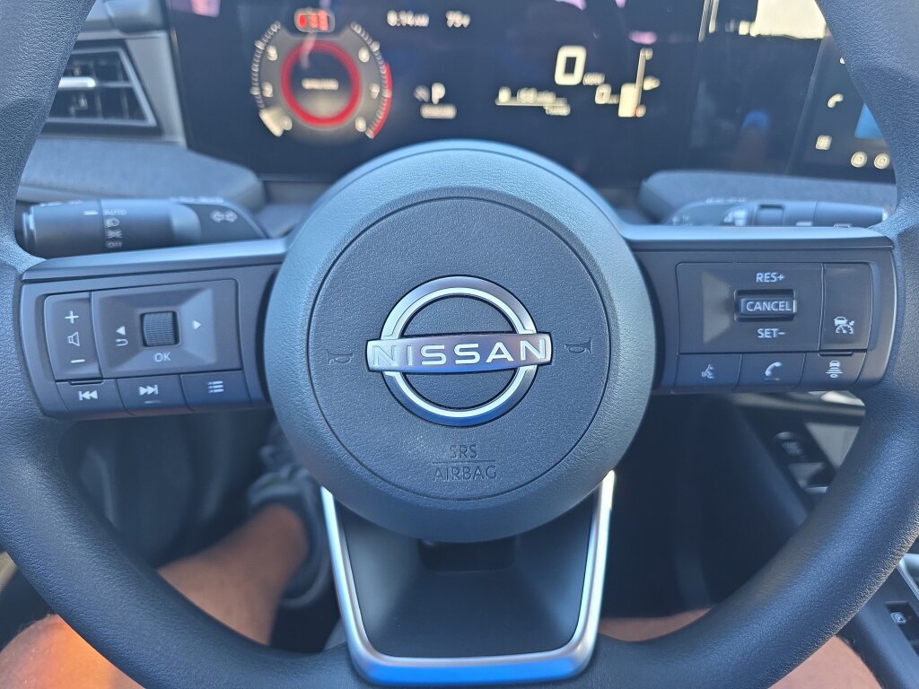 New 2027 Nissan Kicks S FWD image 8