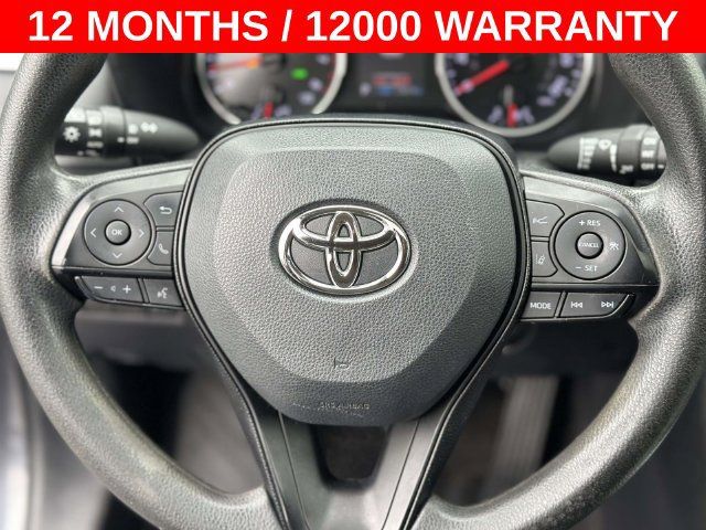 Used 2020 Toyota RAV4 XLE w/ Convenience Package AWD/4WD image 16