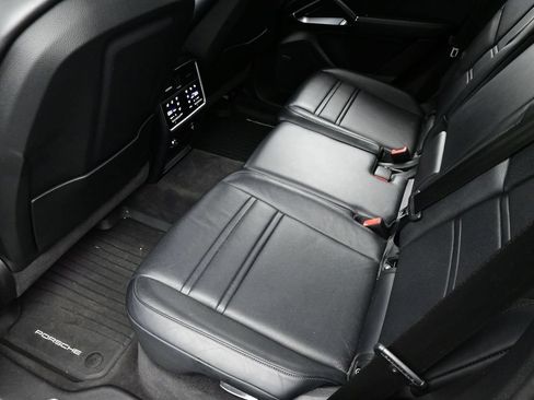 Certified 2021 Porsche Cayenne Turbo AWD/4WD image 14