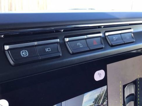 Certified 2023 Ford F250 Lariat w/ Tremor Off-Road Package image 37