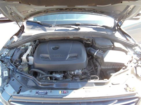 Used 2017 Volvo XC60 T5 Dynamic w/ Preferred Option Package image 27