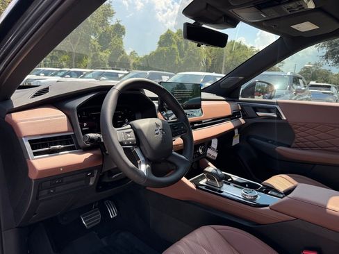 New 2025 Mitsubishi Outlander SEL image 28