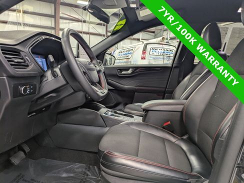 Certified 2025 Ford Escape ST-Line image 26