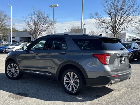 Used 2023 Ford Explorer Limited image 32