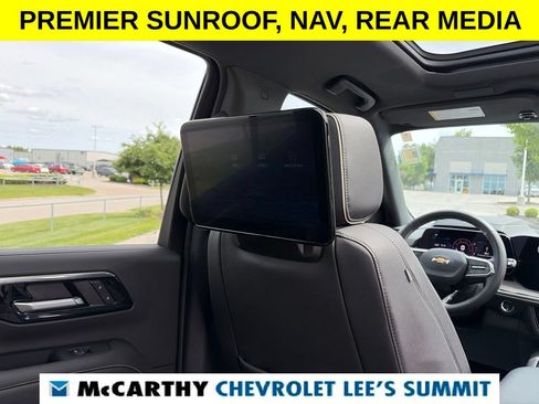 Used 2026 Chevrolet Tahoe Premier AWD/4WD image 45