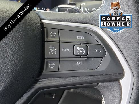 Used 2025 Jeep Grand Cherokee Laredo w/ Luxury Tech Group I AWD/4WD image 27