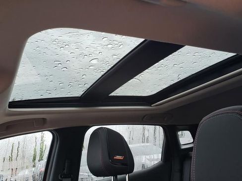 New 2026 Nissan Kicks SR w/ SR Premium Package image 18