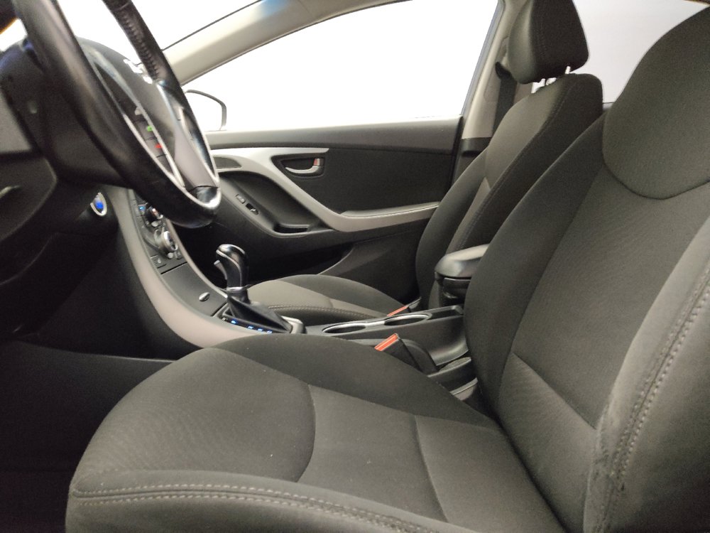 Used 2016 Hyundai Elantra Value Edition FWD image 17