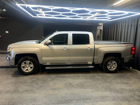 Used 2018 Chevrolet Silverado 1500 LT w/ All Star Edition AWD/4WD image 4