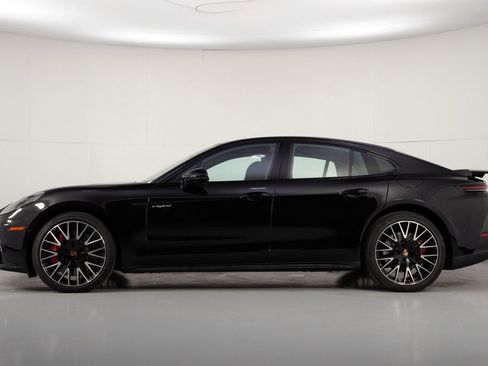 Used 2025 Porsche Panamera 4S w/ Premium Package image 9