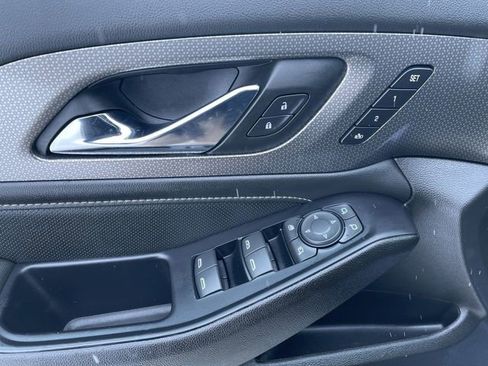 Used 2023 Chevrolet Traverse Premier w/ Redline Edition image 24