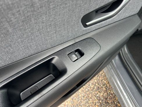 New 2026 Hyundai Elantra Limited image 21