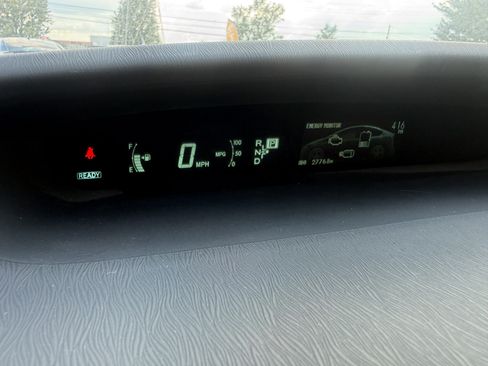Used 2013 Toyota Prius Four FWD image 13