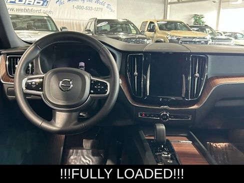 Used 2023 Volvo XC60 B5 Plus AWD/4WD image 23