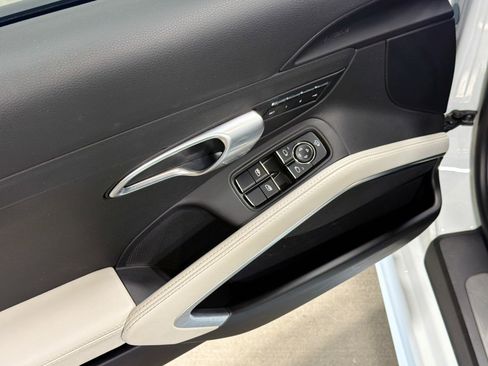 Certified 2025 Porsche 718 Boxster RWD image 20