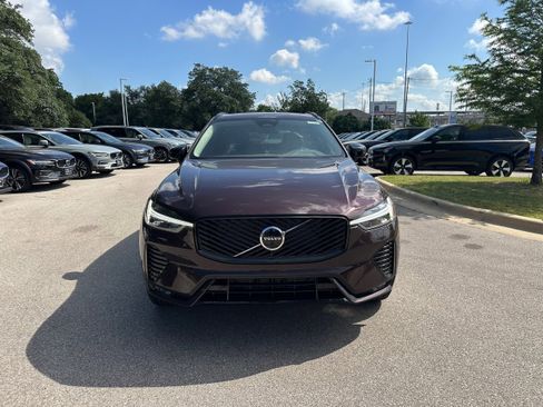 New 2026 Volvo XC60 B5 Plus w/ Climate Package image 6