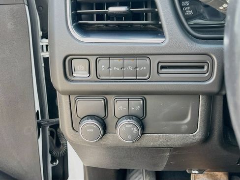 Used 2021 Chevrolet Suburban RST w/ Rear Media and Nav Package RWD image 10